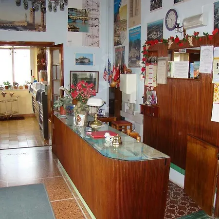 فندق Mediterraneo